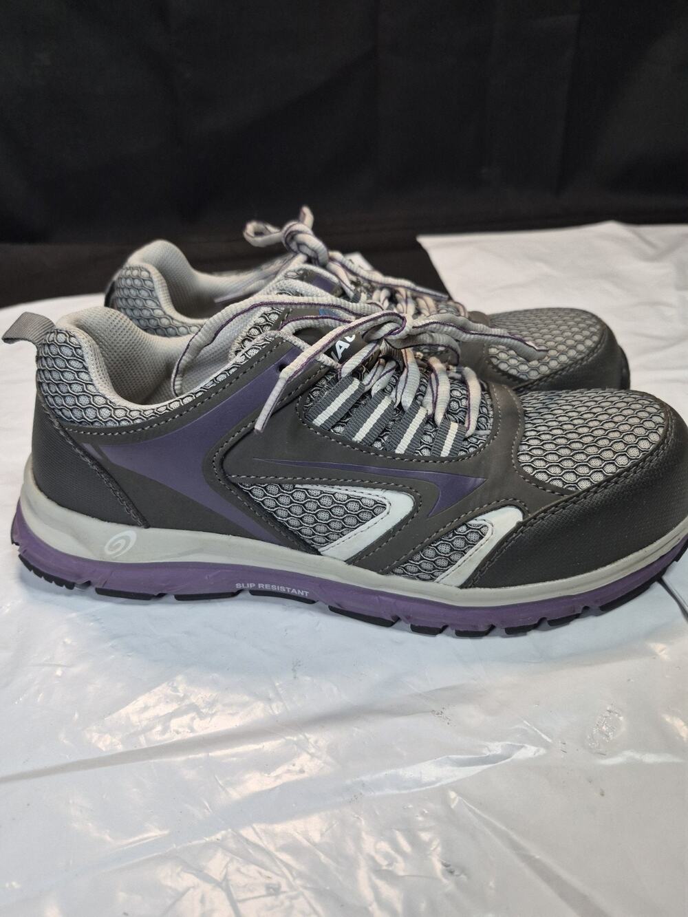 Nautilus Tempest EH Women’s Safety Shoe Work Gray Footwear Shoes N1053 Size 8.5